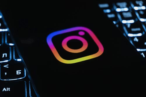 ATEM Musik Marketing Spotify Handy